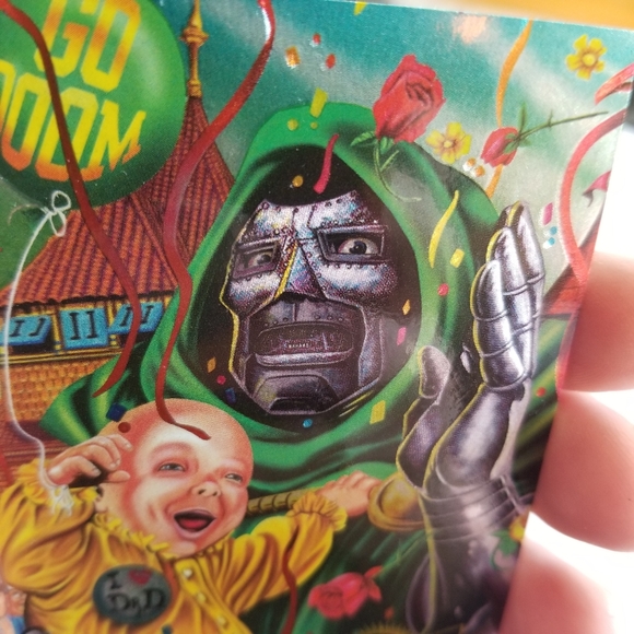 Vintage Marvel Metal trading card from 1995 Dr Doom Alternate M card #128 - Picture 7 of 12